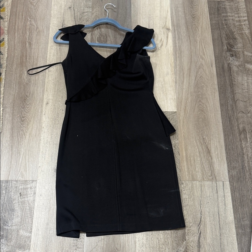 ❄️st John Black Ruffle Dress - Picture 6 of 6